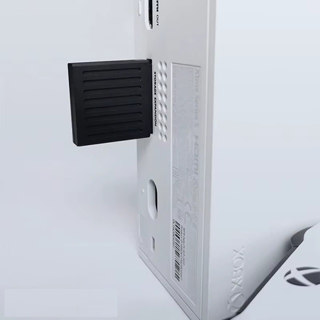 xbox-expansion-card-x3.jpg Xbox Series X|S Expansion Card - Image 4